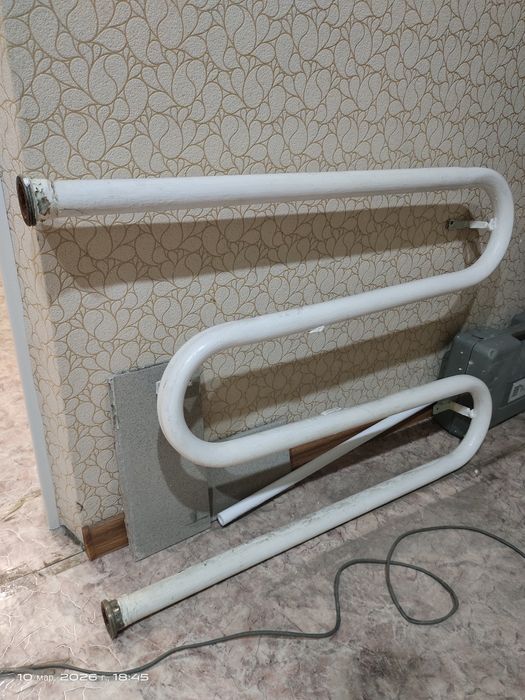 Продам полотенцосушител-змейку