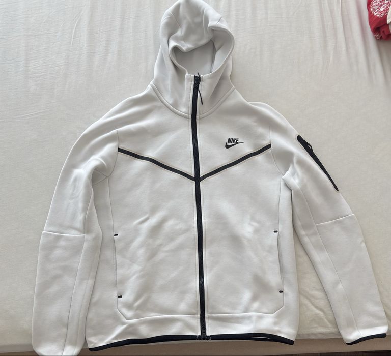 Бяло Nike Tech Fleece Горнище