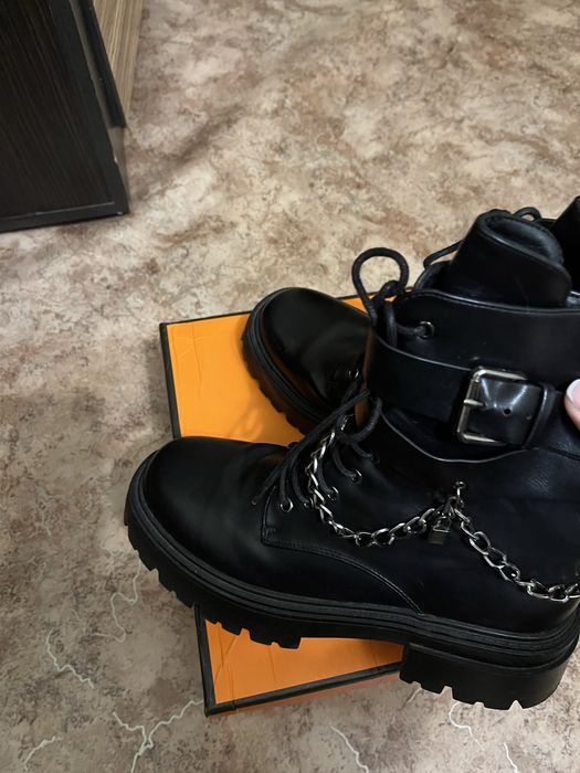 Ботинки демисизонные