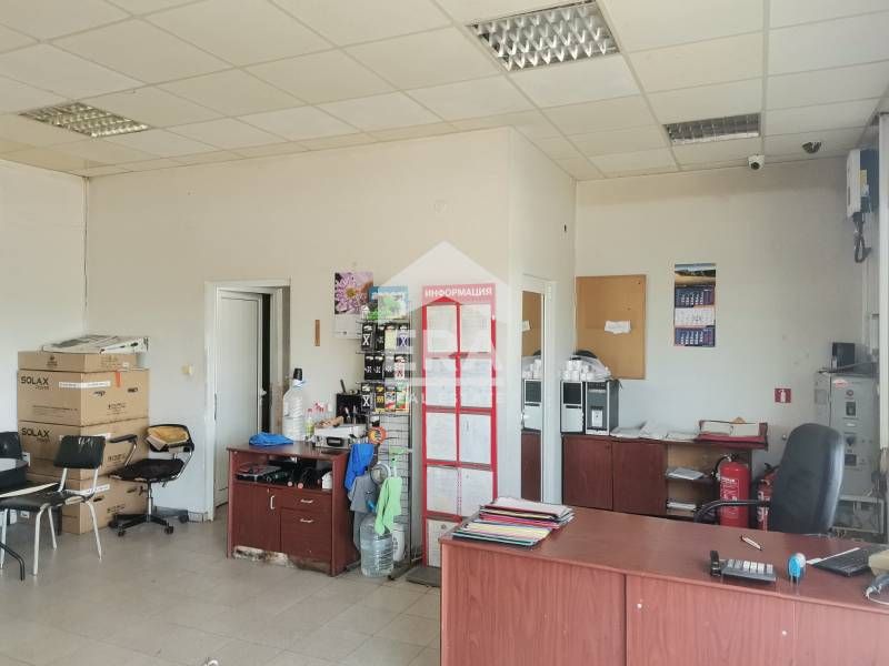 Продава се Промишлена сграда в Ловеч, Промишлена зона - Изток - 3239 кв.м за 229 €/кв.м - Снимка #10