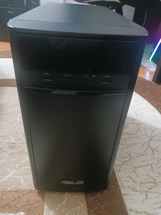 Sistem PC Desktop ASUS
