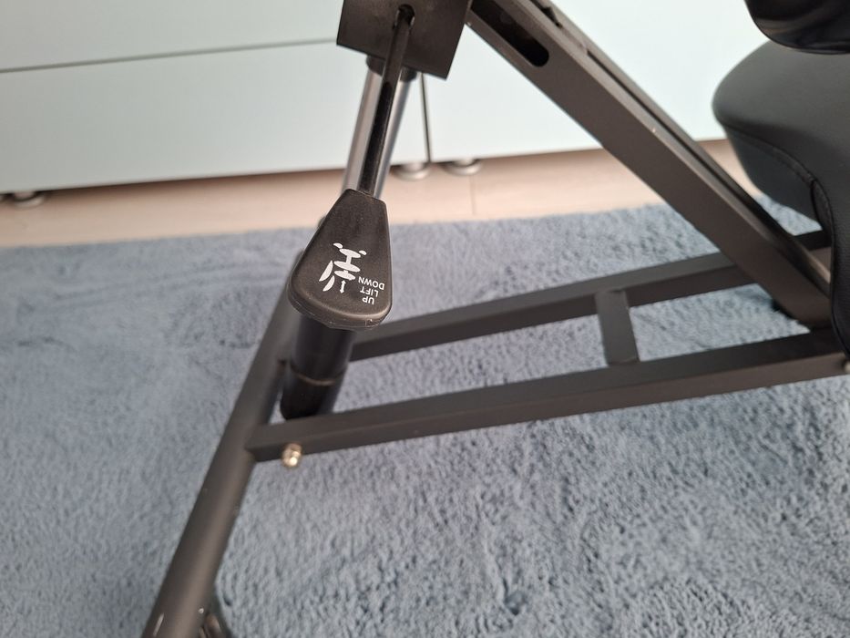 Scaun ergonomic cu suport pentru genunchi