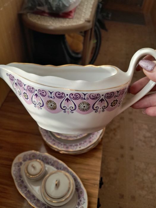 Столовый сервиз фарфоровый