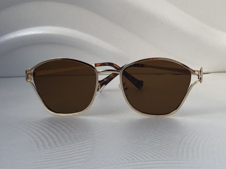 Модерни дамски слънчеви очила