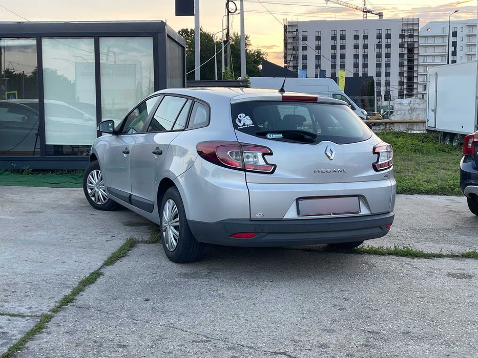 RENAULT Megane 2012 — imagine 3