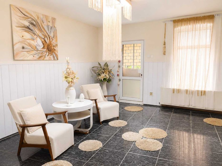 Vila de inchiriat pentru spatiu comercial sau locuit, ultracentral, langa BCR