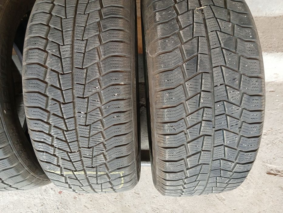 Зимни Гуми 225/50/17/