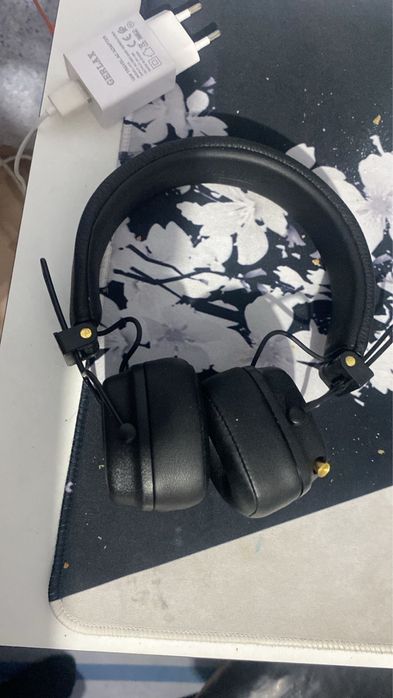Наушники Marshall IV