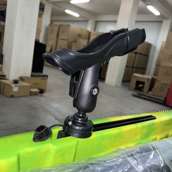 Риболовен и туристически кану каяк KOROT с педална система и кормилна