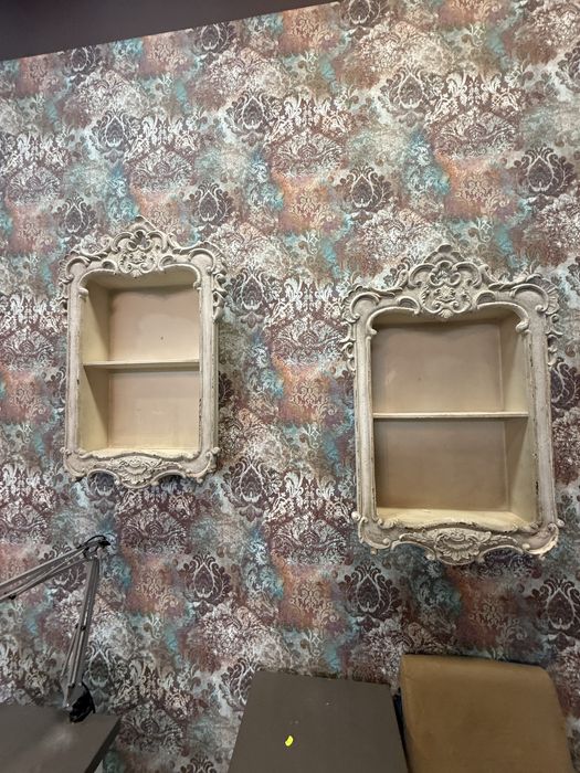 Etajere stil clasic pt casa sau salon