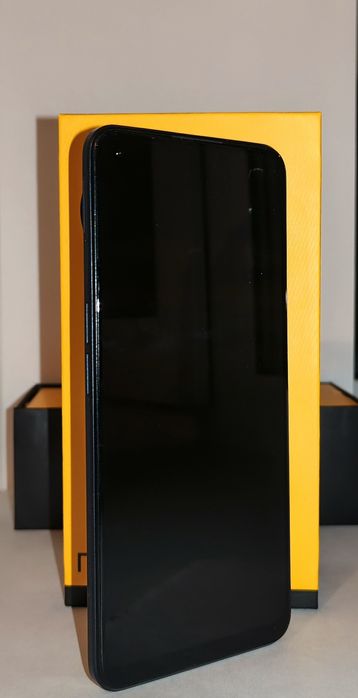 Продам телефон Realme