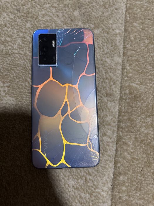 Продается телефон vivo 23e