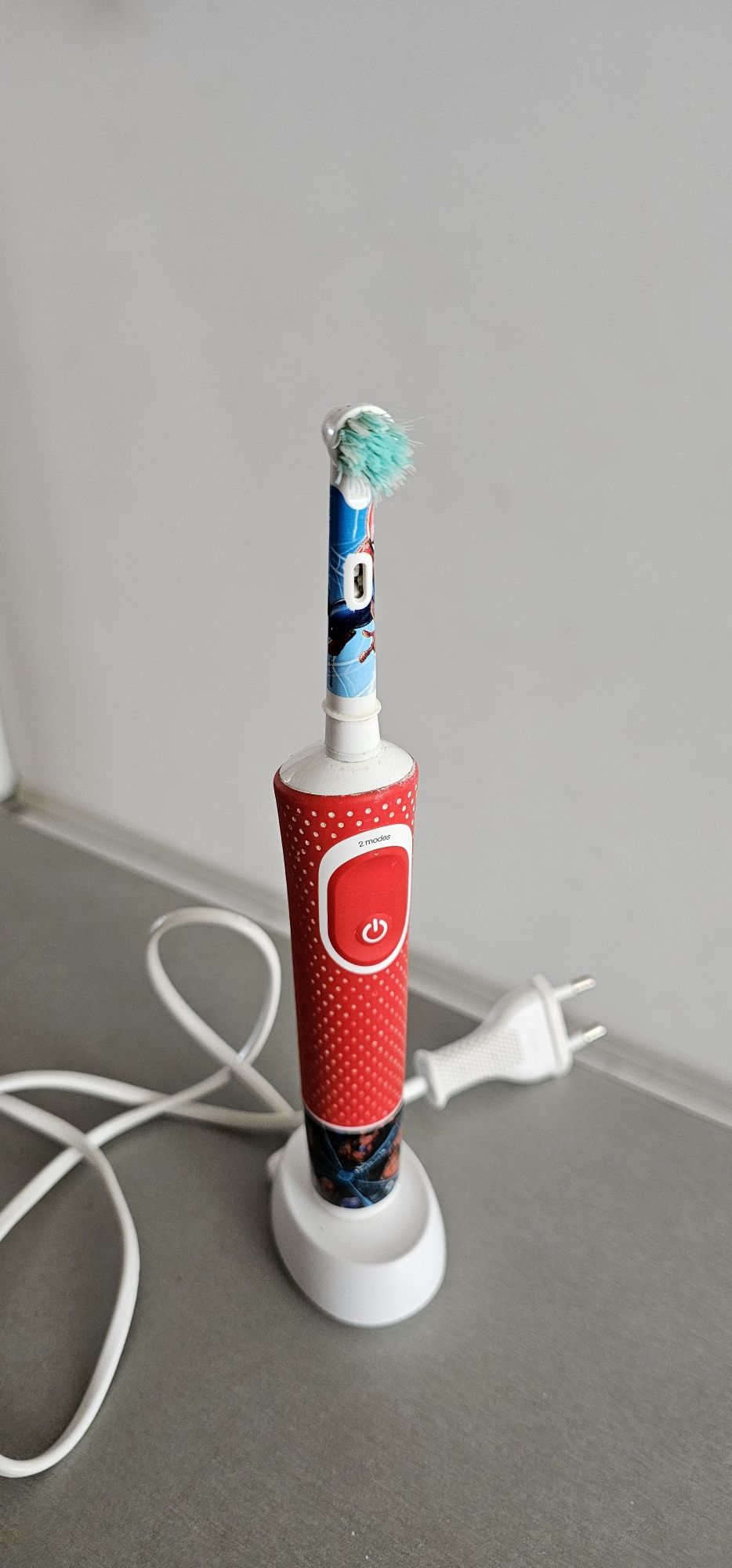 Ел.четка за зъби -детска Oral B гр. Пловдив Каменица 2 • OLX.bg