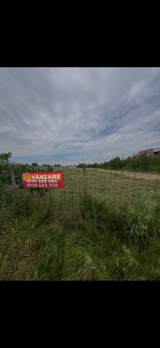 Teren de vanzare
