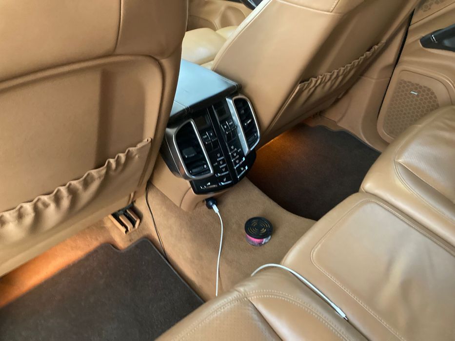 Porsche cayenne impecabil multe optiuni