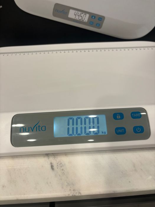 Дигитален бебешки кантар Nuvita 1310, Бял