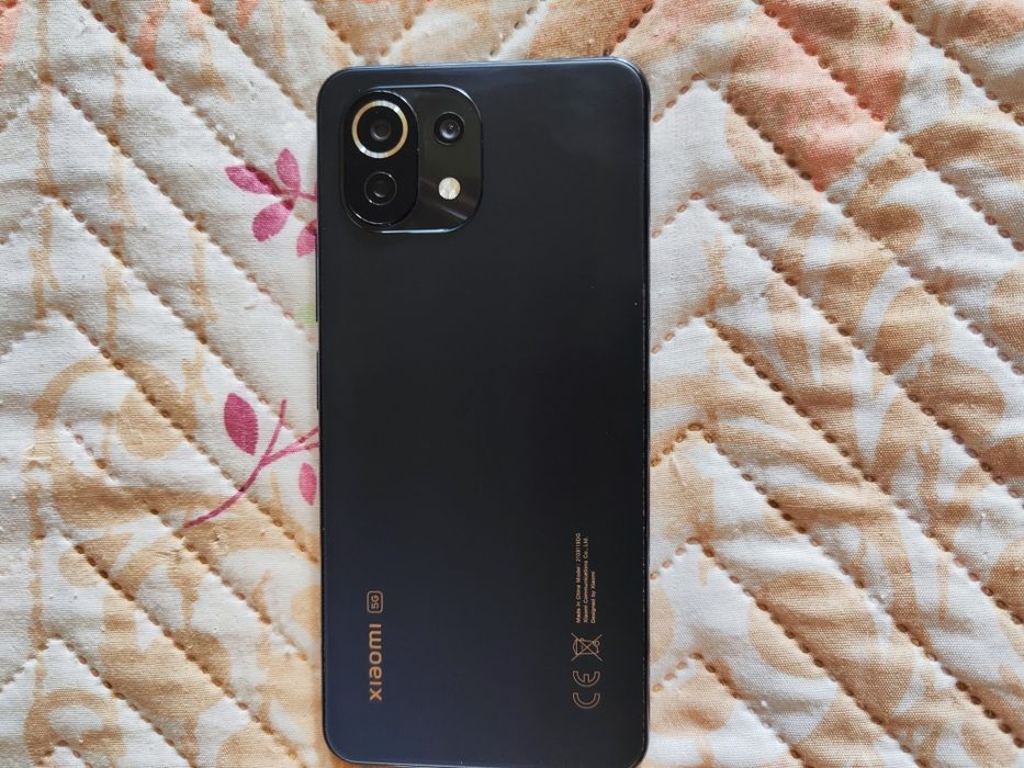 Продавам Xiaomi 11 Lite 5G NE