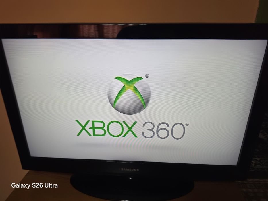Конзола Xbox 360 Slim 250GB