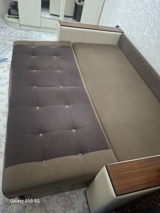 Мебель спальни сотилади