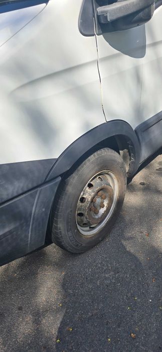 Бус IVECO DAILY 35S13MWB  2015Г.