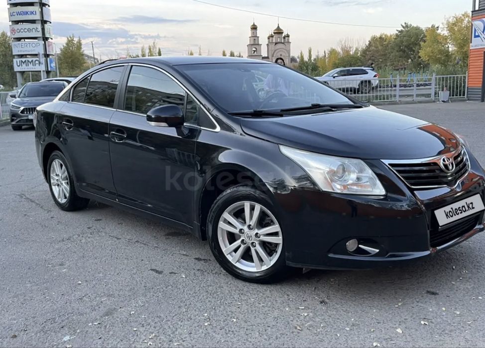 Продам toyota avensis