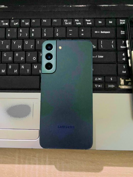 Samsung Galaxy S22 + plus 8/256
