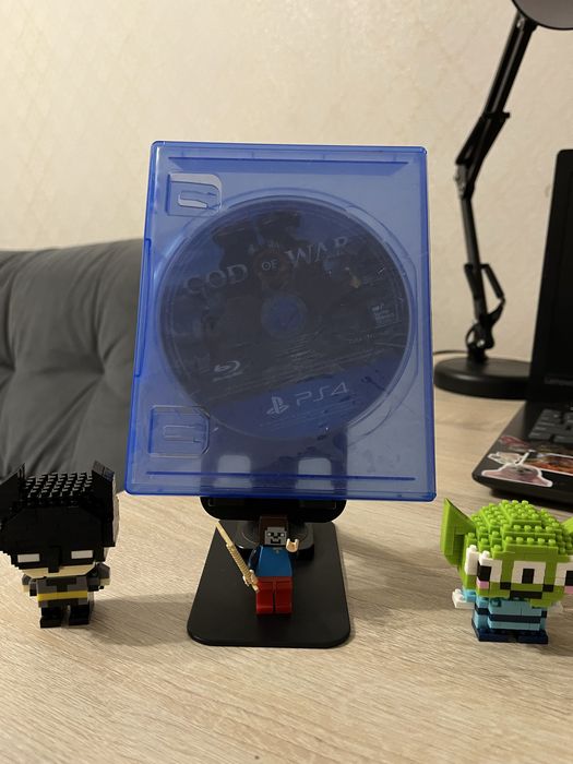 продам игры пс4.