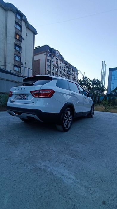 Lada Vesta SW Cross