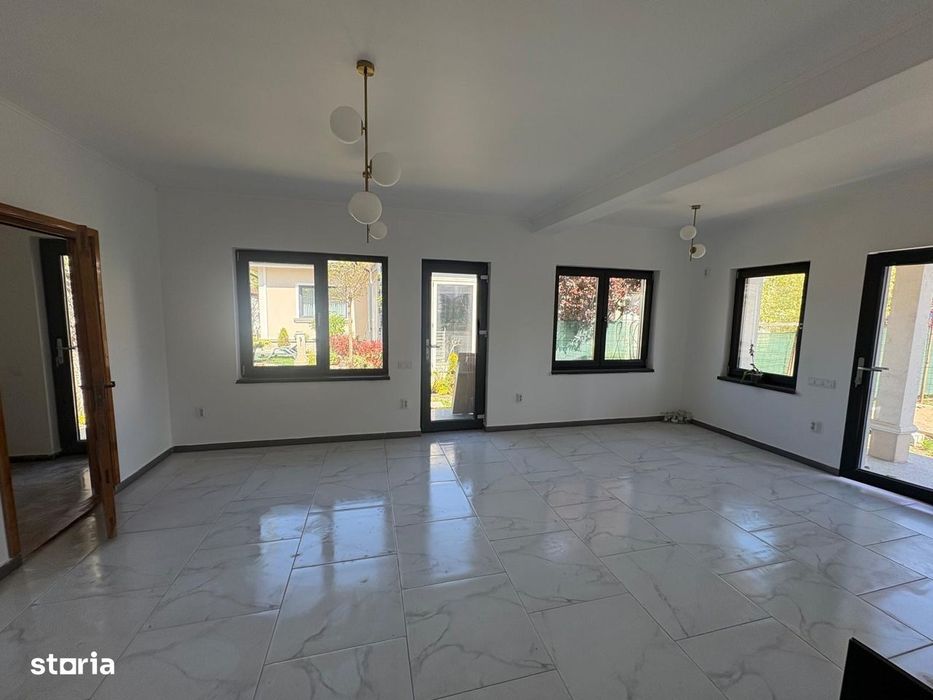 Spatiu comercial