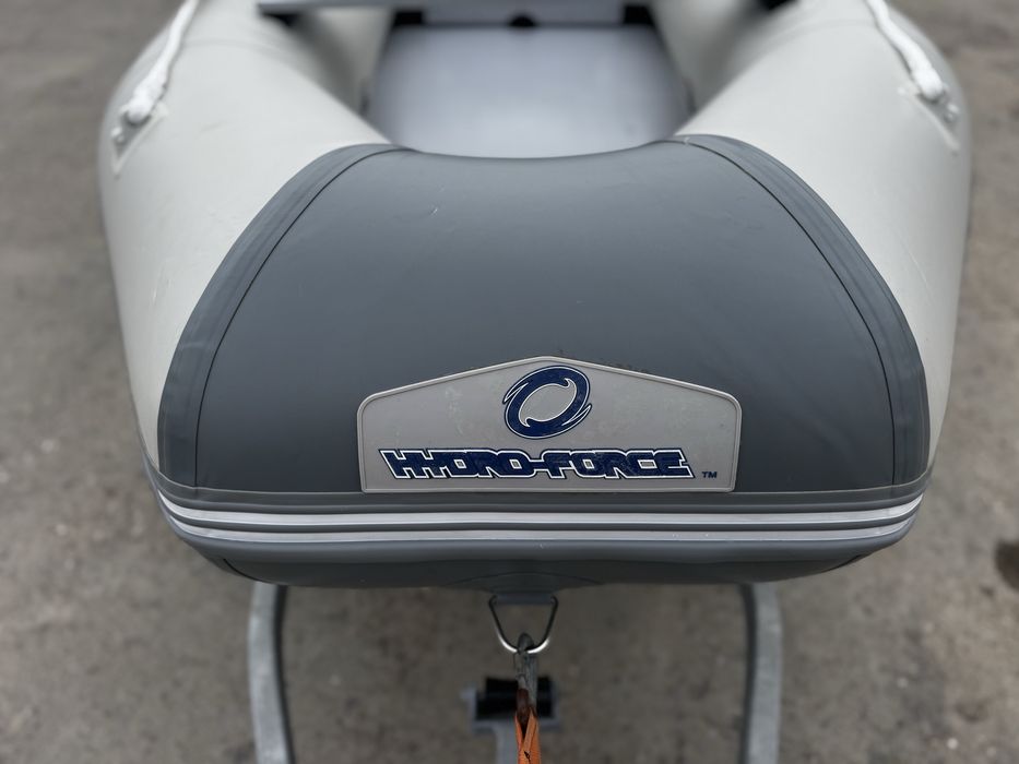 Надуваема лодка с твърдо дъно 3м