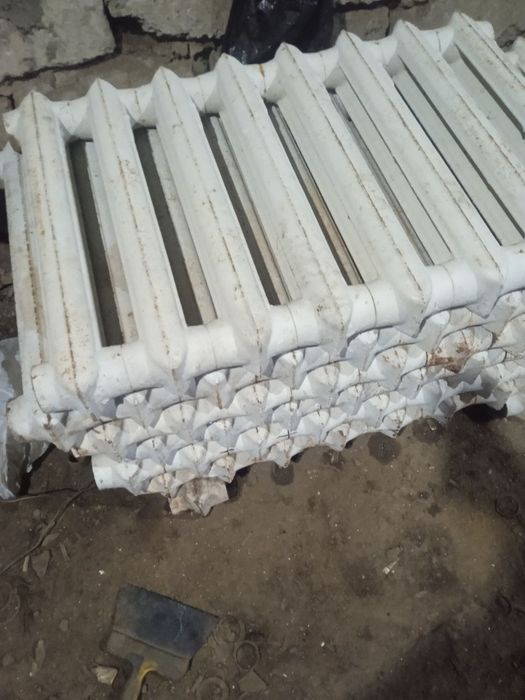 Продаю чугунные радиаторы