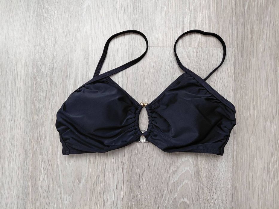 Продавам чисто ново горнище на бански