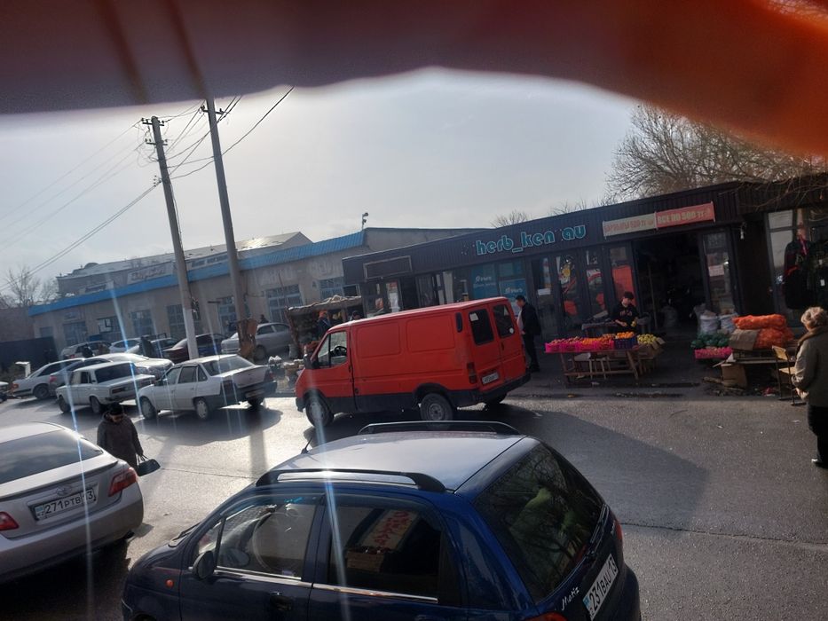 Базарда Жаңабай сауда орталығы сатылады