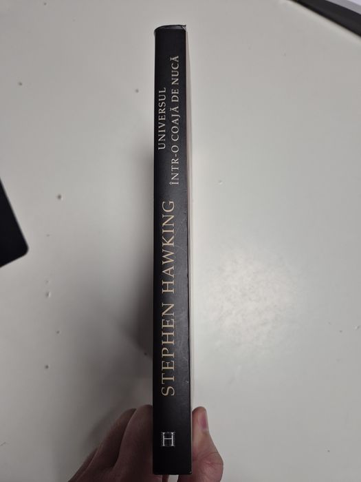 Universul intr-o coaja se nuca de Stephen Hawking