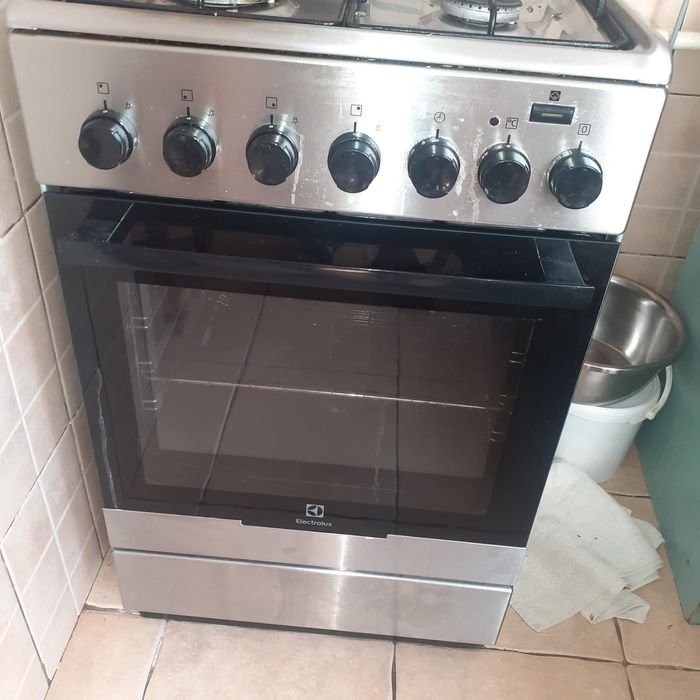 Reparații Iași la domiciliu pt. cuptoare, plite și aragazuri electr