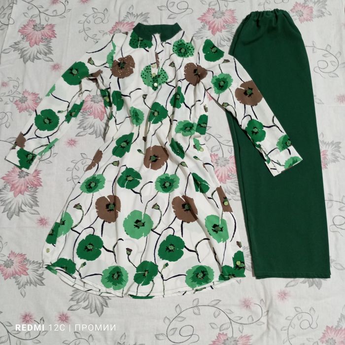 ДВОЙКА Сингапур Прадо матоларига ухшаш мато КУП кийилмаган