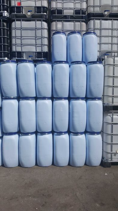 Пластмасов бидон 120л с метален обръч