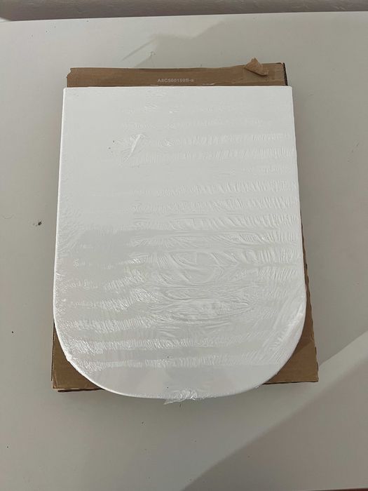 Capac WC Roca The Gap Square A80147200B, Supralit, închidere lentă