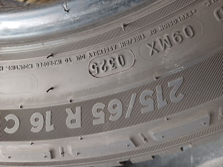 Гуми 215/65/16С  Мишелин