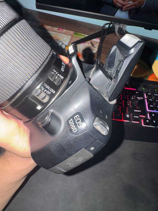 Canon 1200 d  Obektiv 18-55 holati yaxshi 100 $ narxi