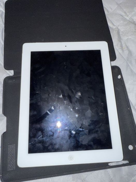 ipad apple старенький