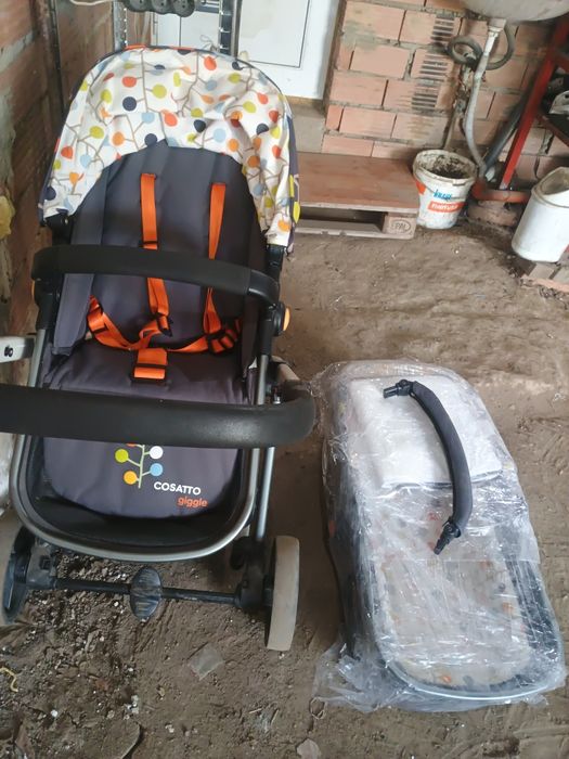 Бебешка количка COSATTO.