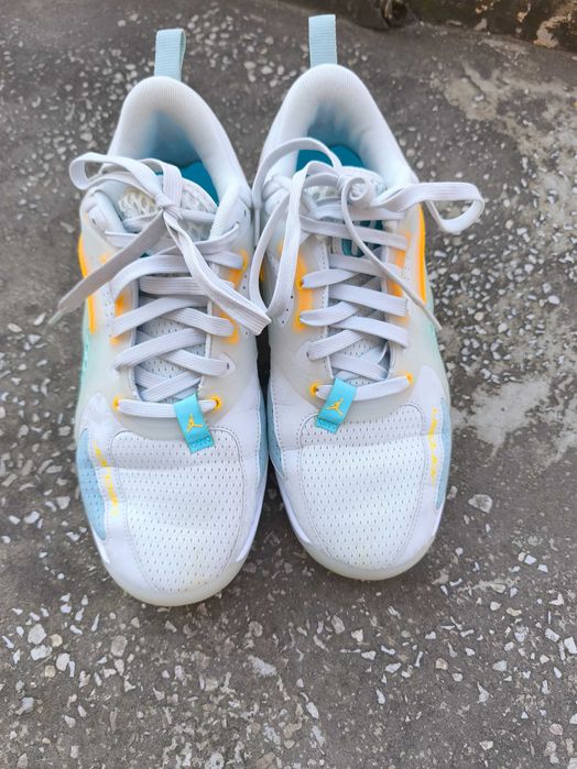 Маратонки Nike Jordan 42 номер