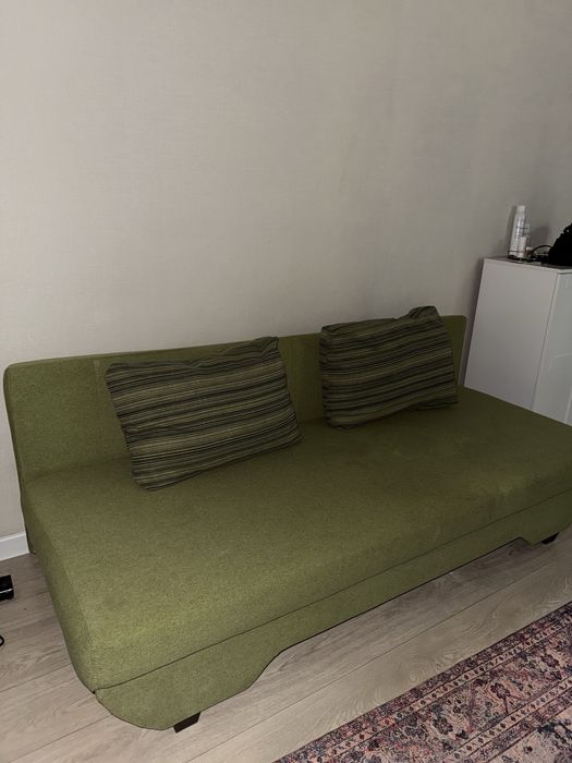 Продам диван (раскладной)