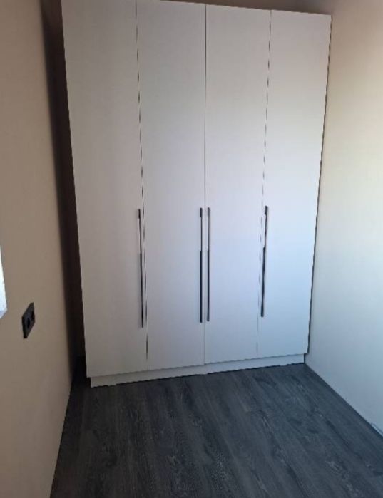 Шкаф для одежды продам