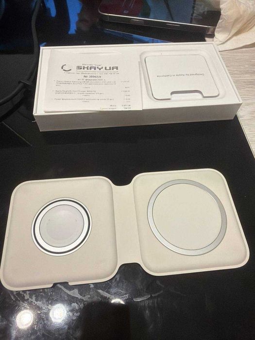 Apple MagSafe Duo Charger