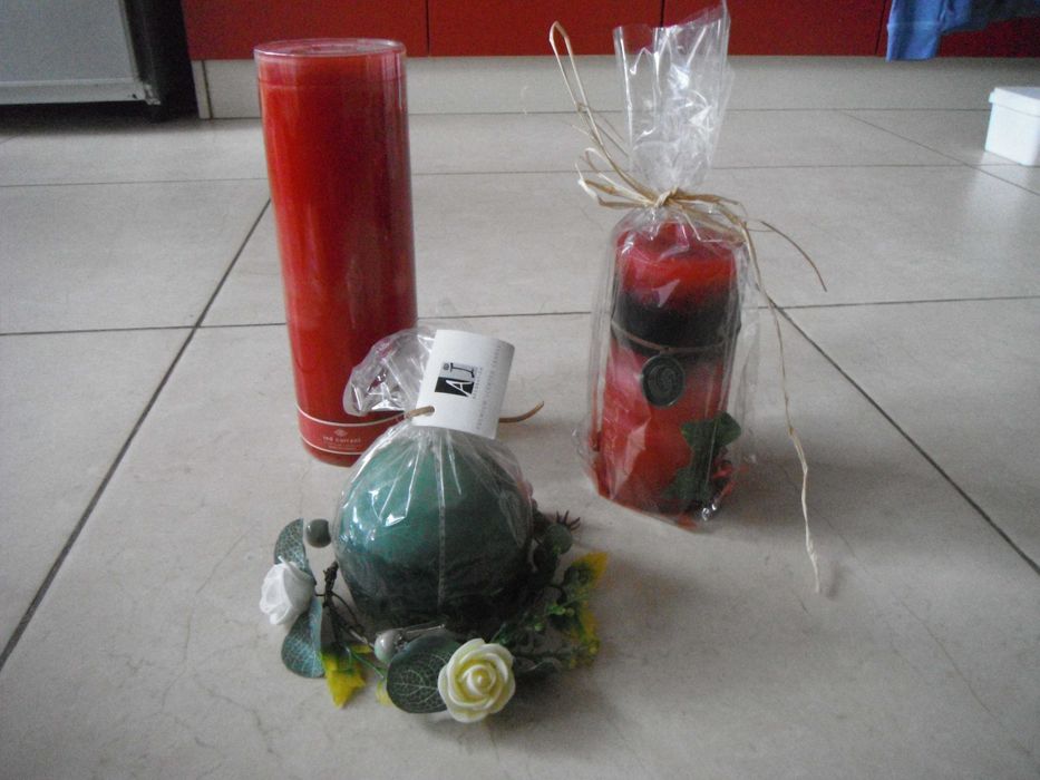 Красиви свещи и венчета за тях