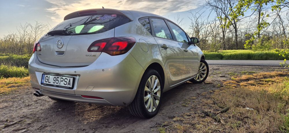 OPEL Astra 2012 — imagine 3