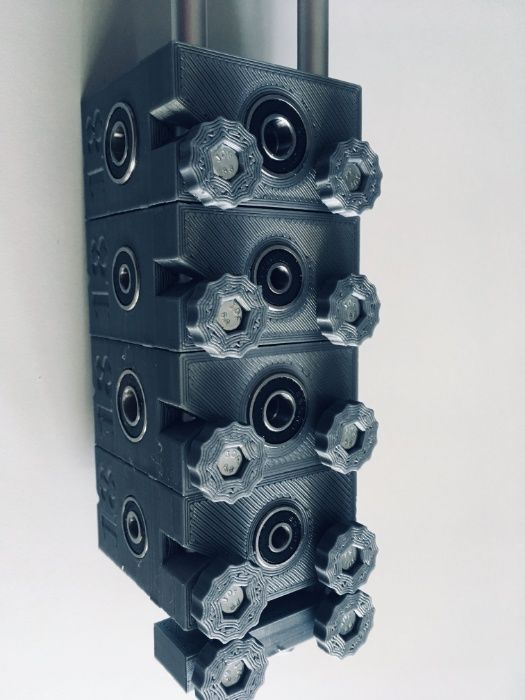 Sablon mobila plastic gri tip sina culisabila ericsoane si cepi lemn