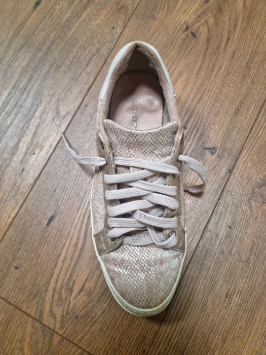 Pantofi marime 37 Tamaris